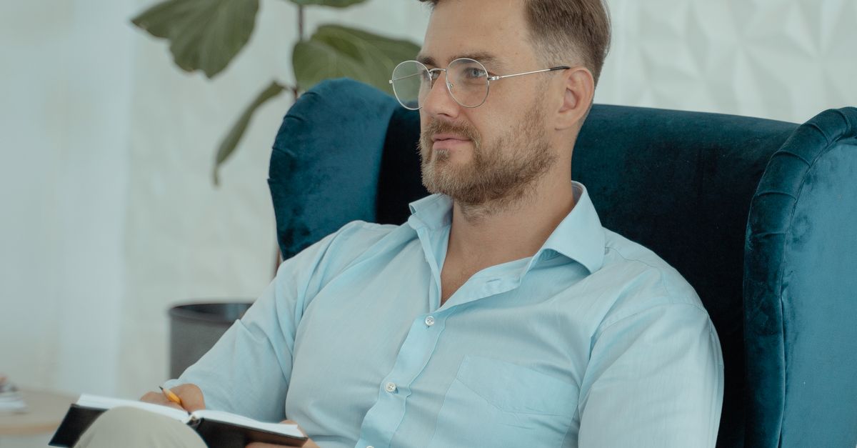 Essential Qualifications to Look for in a Central Coast Therapist